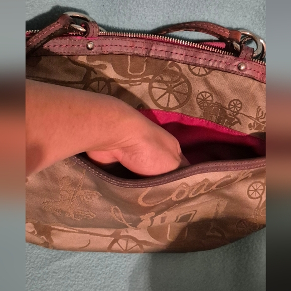 Coach Pink and Brown Shoulder Bag with Signature Design - Picture 7 of 10